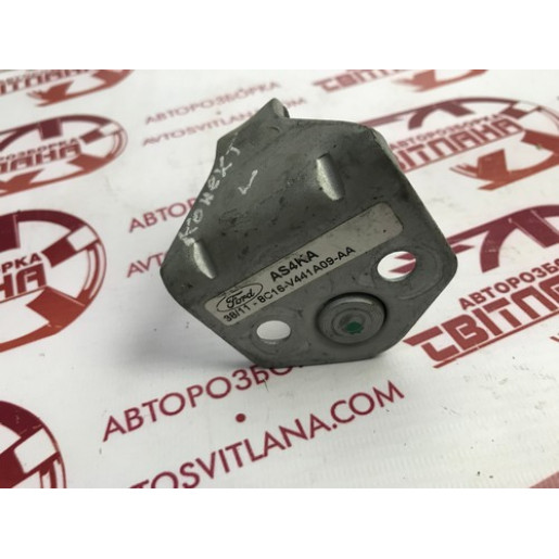 Петля замка задней левой двери верхняя Ford Connect 2002-2013 8C16V441A09AA
